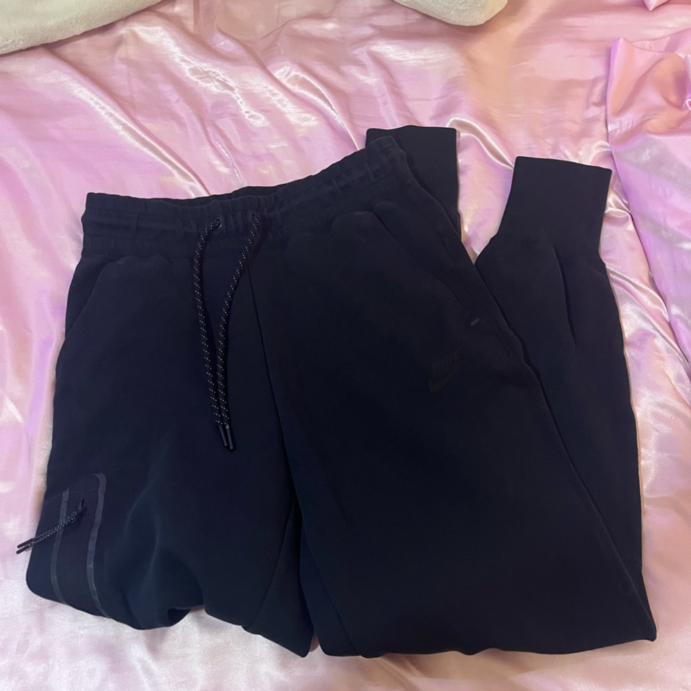 nike tech pants